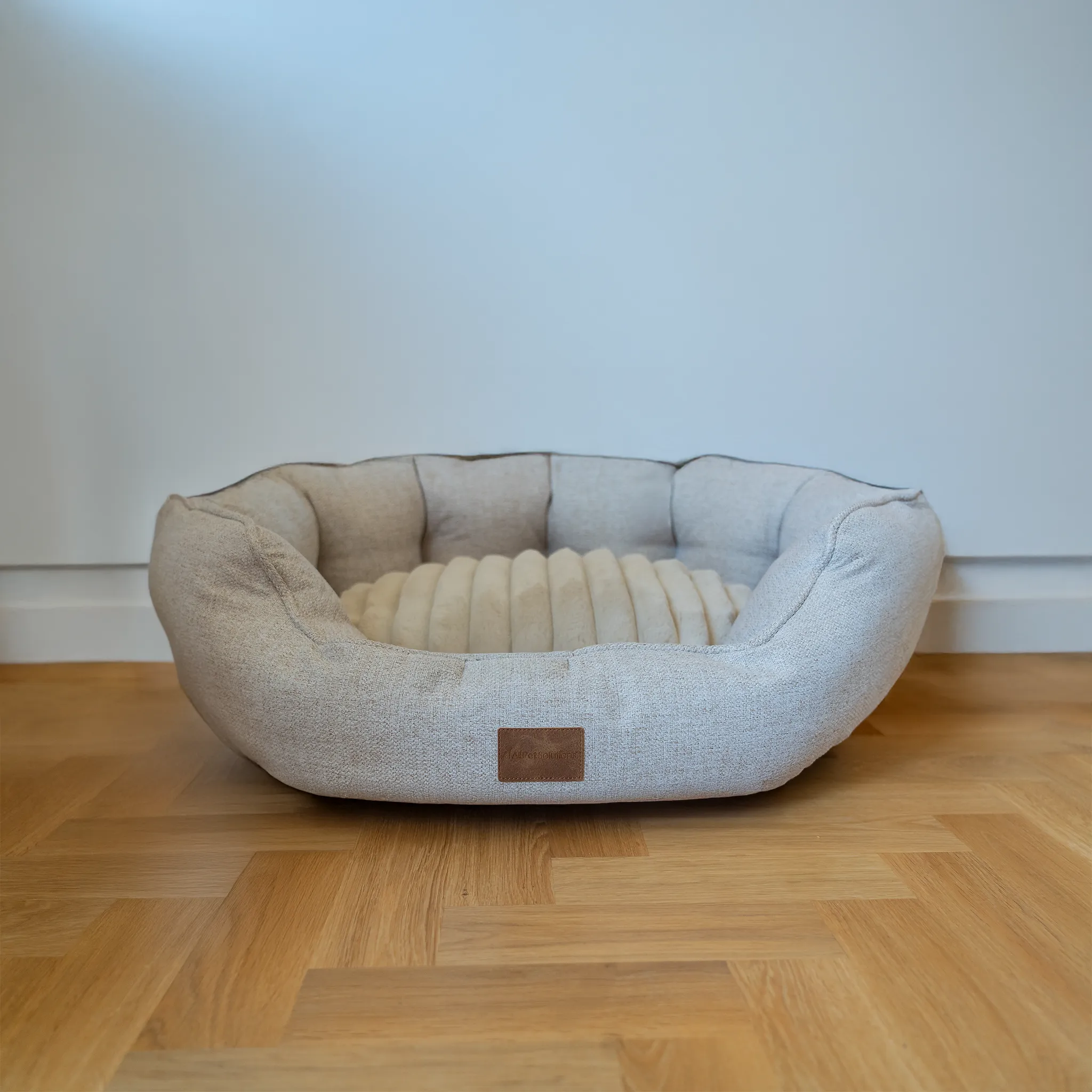 AllPetSolutions Alfie Premium  Luxury Dog Bed - Ivory Cream - S/M/XL