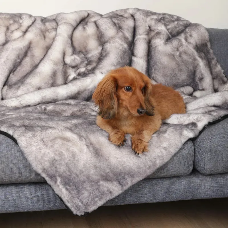 Paw Brands, PupProtector™ Luxe Waterproof Faux Fur Blanket, Ultra Plush Artic Fox