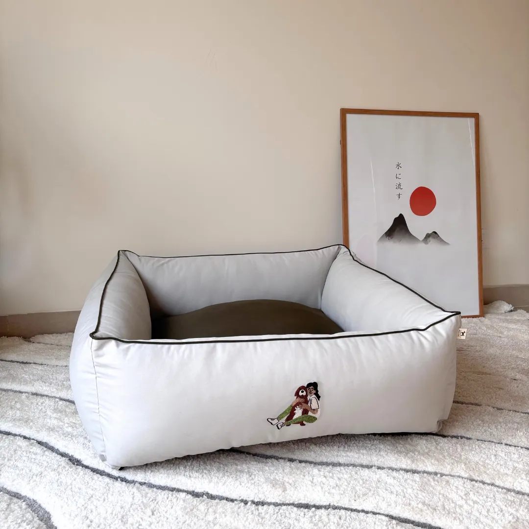PoochMate Light Grey & Olive Mama & Baby-Dog Bed