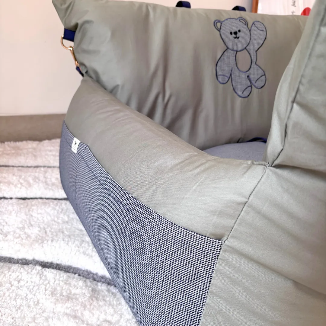 PoochMate Travel Bed for Small Dogs : 22X22 Mint & Blue Teddy